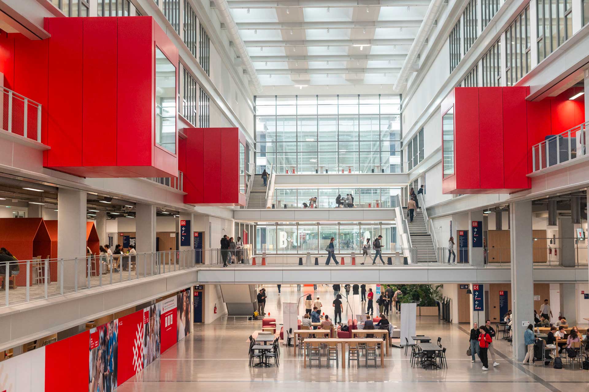 emlyon business school