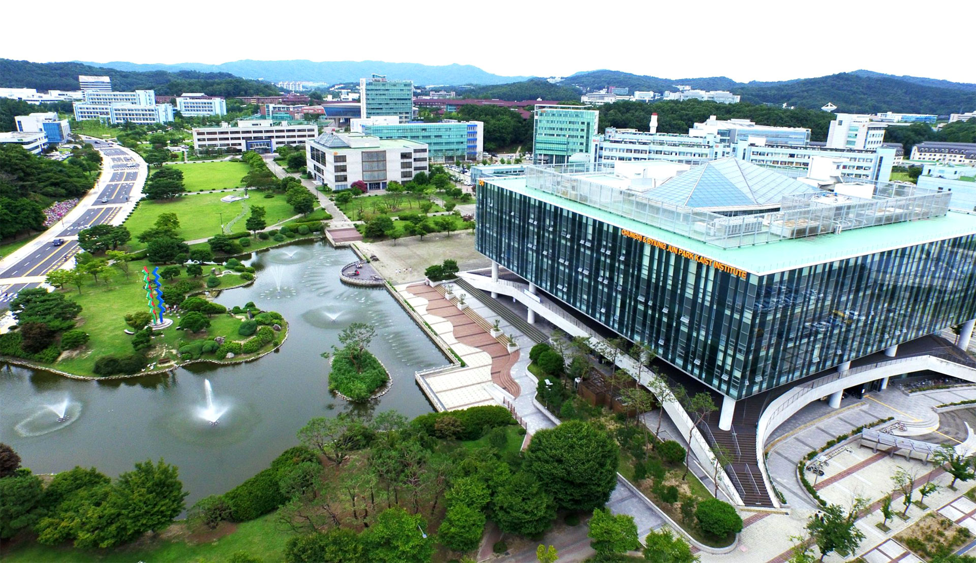 KAIST (Korea Advanced Institute of Science and Technology)