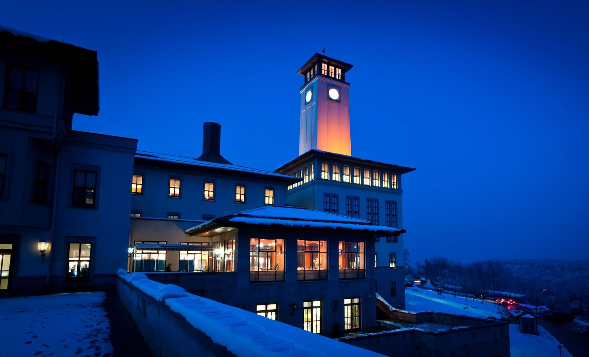 Koç University Graduate School of Business